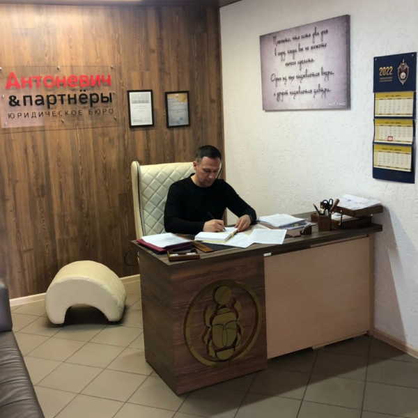 Совсем скоро для школьников наступят долгожданные каникулы. Это время для прогулок с друзьями, путешествий, лагерей, а ещё — для подработки